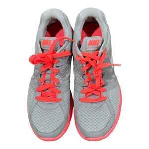 Nike Air Relentless 2 Women’s Shoes in the Size 9